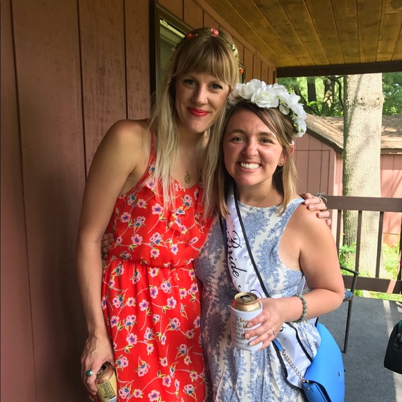 Heyyyy, I’m Alli!! ✌️ - Picture 8 of 16